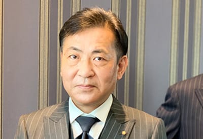 銀座英國屋あべのハルカス店スタッフ1