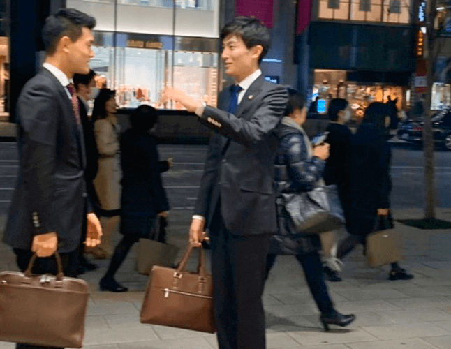 退社