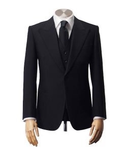ブラックスーツとは?弔事での着こなし