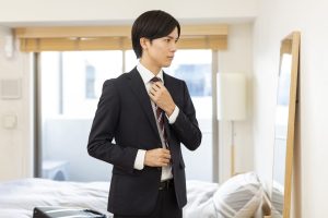 夏の面接でもスーツが基本!夏の面接もスーツを着るべき?イエス